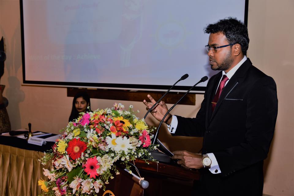 Indika Sirimanna receiving Special Achievement Award